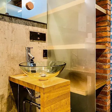 Zwierzyniecka Lofts With Patio, Cracow Heart Old Town Apartamento