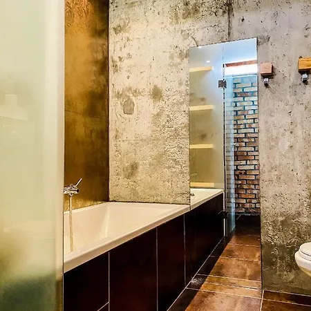 Apartamento Zwierzyniecka Lofts With Patio, Cracow Heart Old Town