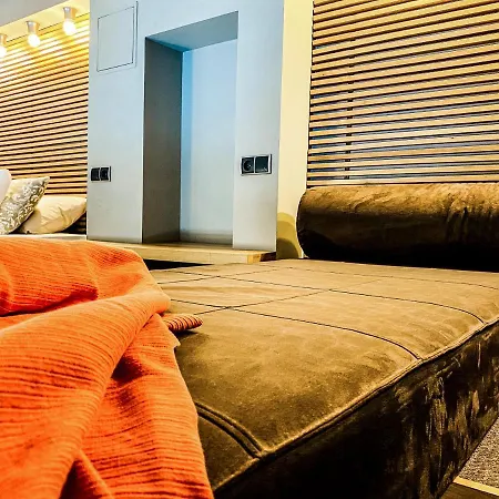 Zwierzyniecka Lofts With Patio And Air Conditioning, Cracow Heart Old Town