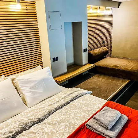 Zwierzyniecka Lofts With Patio, Cracow Heart Old Town Apartment Krakow