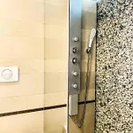 شقة Zwierzyniecka Lofts With Patio And Air Conditioning, Cracow Heart Old Town *