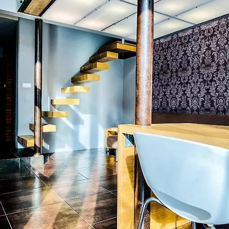 Apartment Zwierzyniecka Lofts With Patio And Air Conditioning, Cracow Heart Old Town Krakow